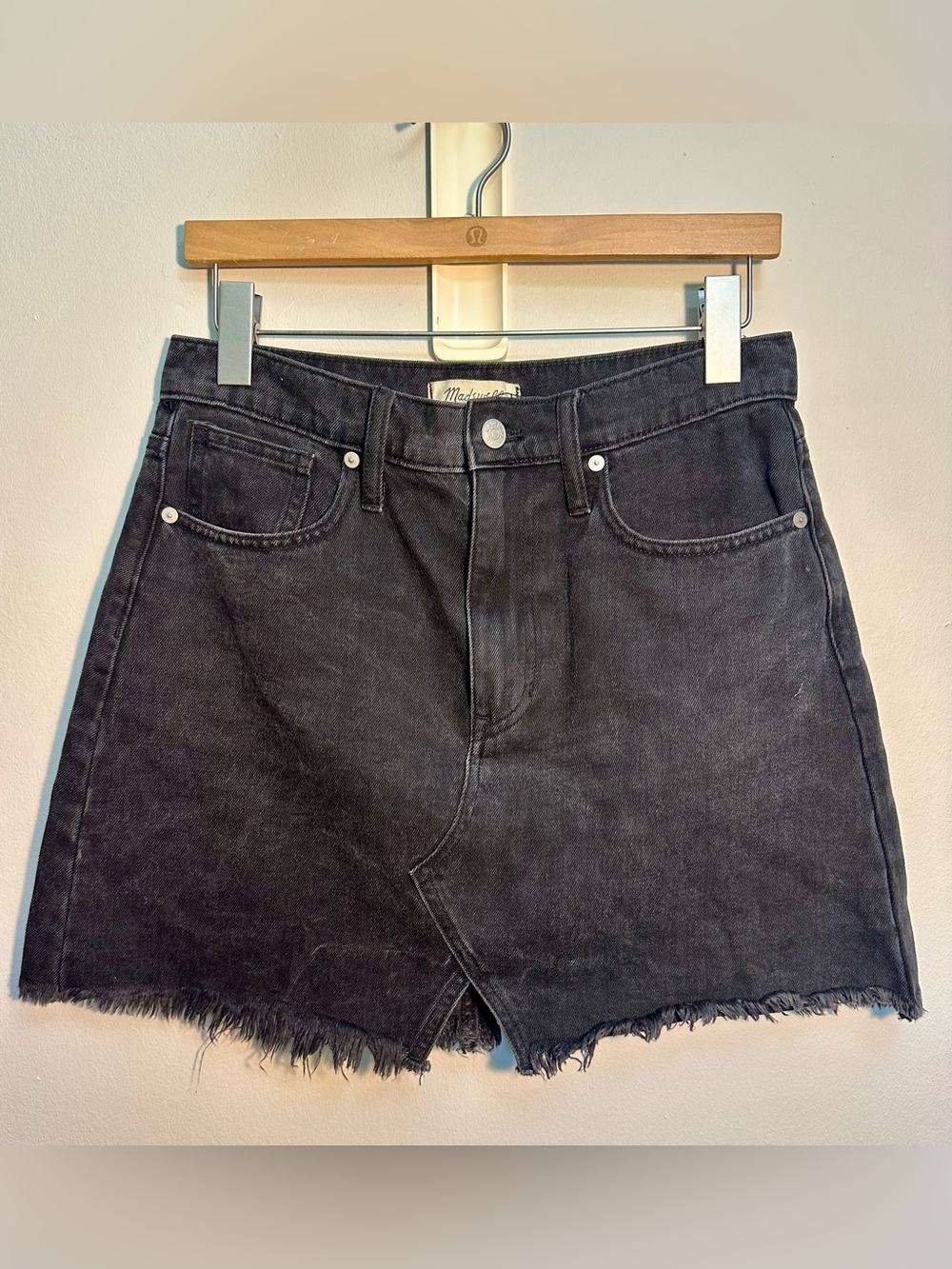 Madewell Black Rigid Denim A-line Mini Skirt Raw, Frayed Hem Size 28